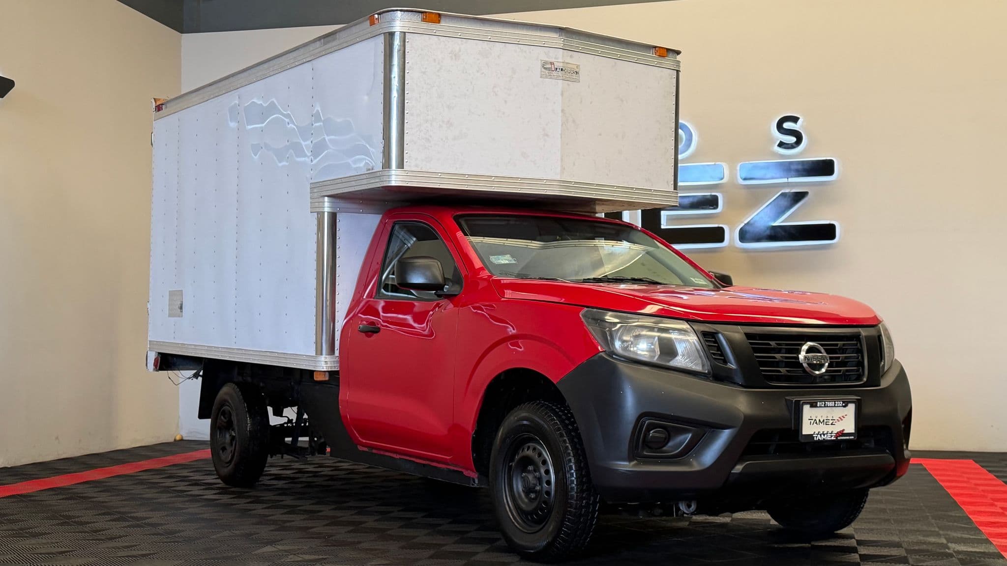 2017 Nissan NP300 — imagen 1 de 15
